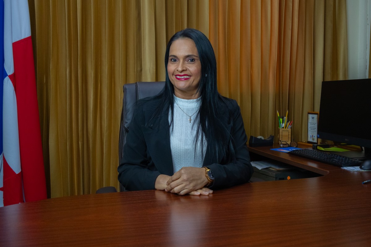 Mgtr. Emelina Atencio